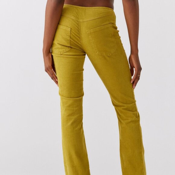 🦋 NWT🌸 Urban Outfitters BDG Women Green Corduroy Flare Leg Slim Jeans Pants 24 - Picture 2 of 4